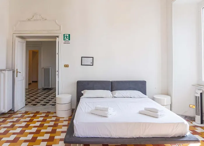Easytopstay - Villa Borghese Large Apartment
